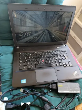 Portátil Lenovo ThinkPad E431 Intel Core i3