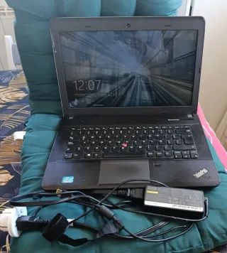 Portátil Lenovo ThinkPad E431 Intel Core i3