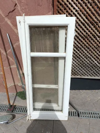 4 Ventanas antiguas de madera