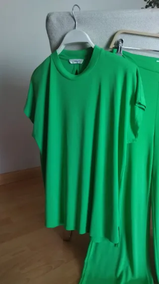 Conjunto Mango punto.