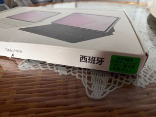 Funda Teclado Magnética iPad Pro 13 Blanca