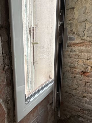 Ventana cristal blanca