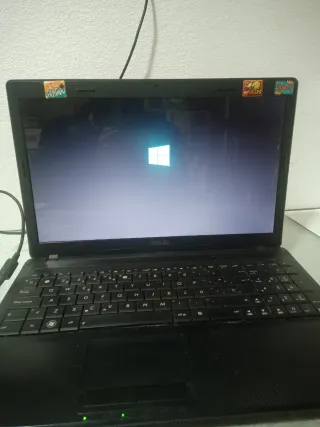 ASUS X54H Portátil Negro