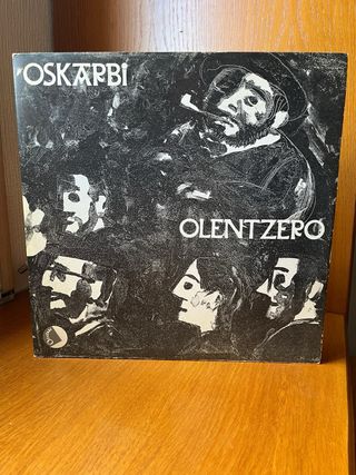 Vinilo Oskarbi: Hitz Urri Batzuk y Olentzero