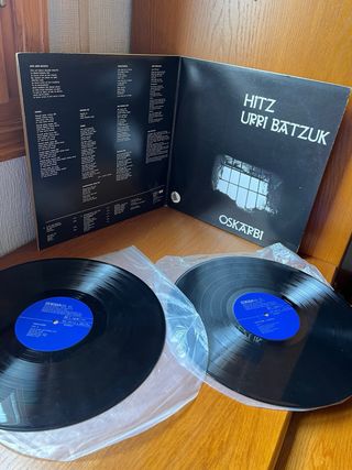 Vinilo Oskarbi: Hitz Urri Batzuk y Olentzero