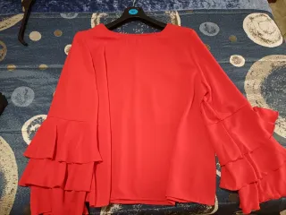 Blusa roja mujer manga acampanada NUEVA