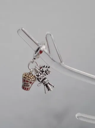 Charm cine palomitas cámara claqueta