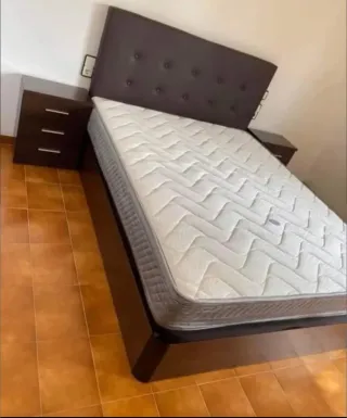 Canapè in tessuto marrone