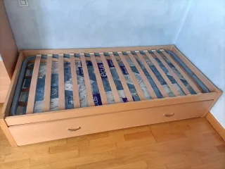 Cama individual con cajón