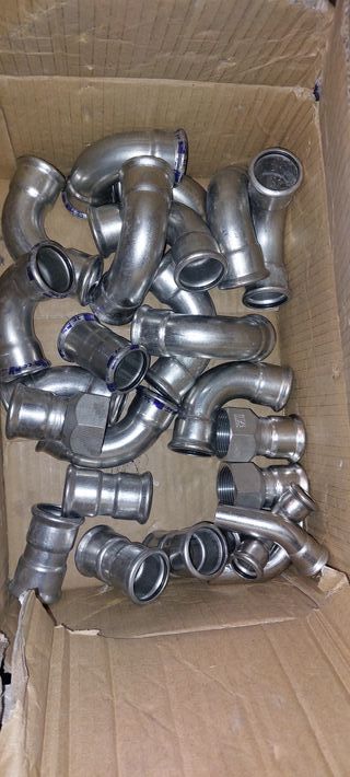 Accesorios fontanería inox presión