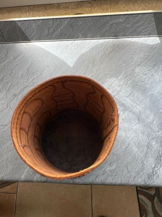 Porta oggetti in cuoio fatto a mano