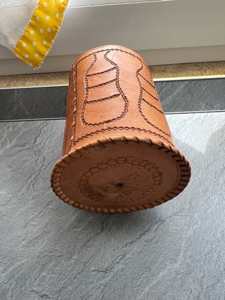Porta oggetti in cuoio fatto a mano
