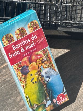 Jaula grande para loros negra