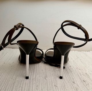 Sandalias Zara Tacón Pulsera Caqui Talla 38