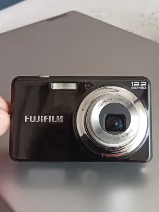 Fujifilm Finepix J37 Negra