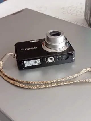 Fujifilm Finepix J37 Negra
