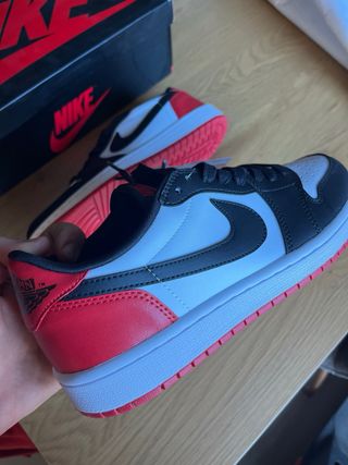 Nike Air Jordan 1 Low Chicago Talla 43 NUEVAS