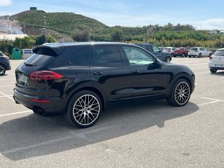 Porsche Cayenne 2015