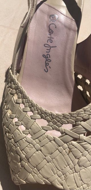 Sandalias El Corte Inglés Beige Cuña