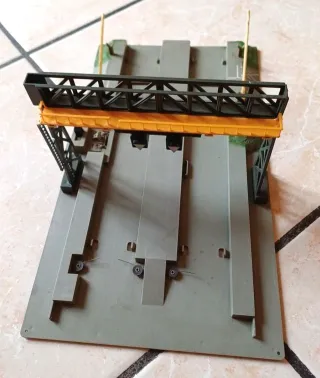 Lima 600025 semaforo passaggio livello da riparare