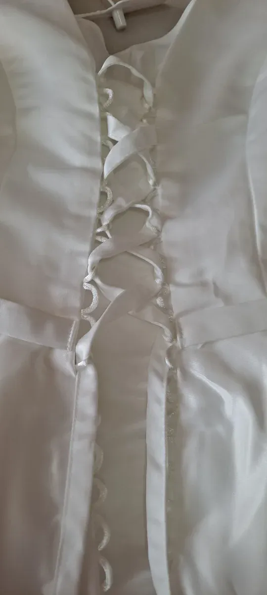 Vestido largo blanco con cierre corsé