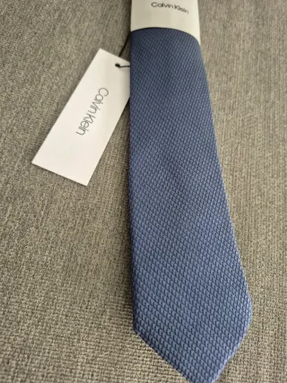 Corbata azul 100% seda CALVIN KLEIN