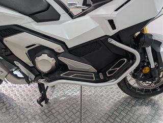 HONDA X ADV 750 (8.461 KMS)