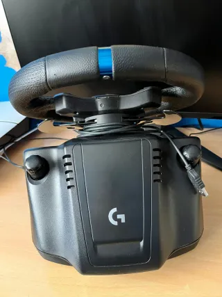 Volante Logitech G923 PS5 / PC