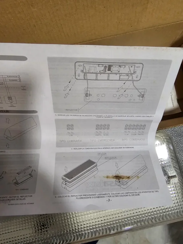 Luz de emergencia fluorescente