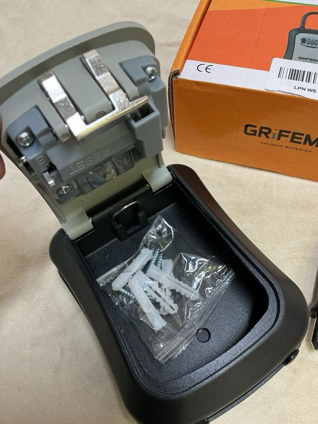 GRIFEMA GA1003-2 Caja Fuerte Llave