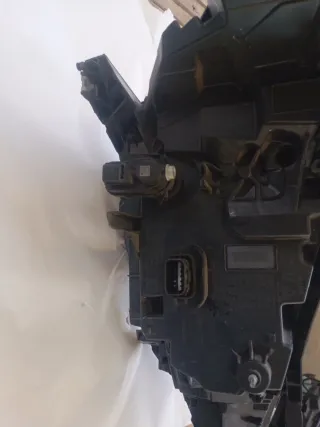 Faro Delantero Renault Clio 2020