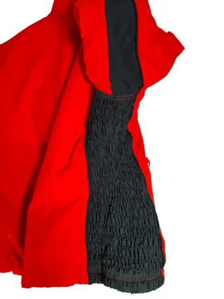 Chaqueta Adidas roja estilo Y2K retro