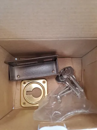 Cerradura Yale de sobreponer