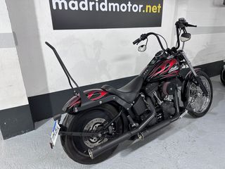 Harley-Davidson Night Train Negra/Roja