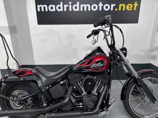 Harley-Davidson Night Train Negra/Roja