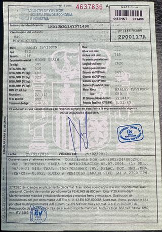 Harley-Davidson Night Train Negra/Roja