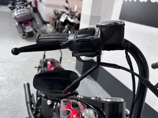 Harley-Davidson Night Train Negra/Roja