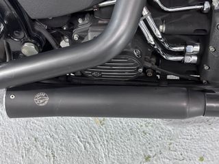 Harley-Davidson Night Train Negra/Roja