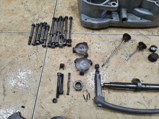 Lote piezas motor Montesa Impala