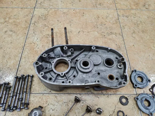 Lote piezas motor Montesa Impala