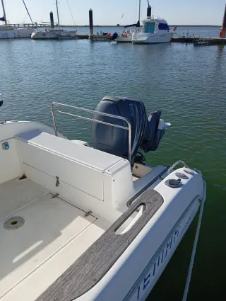 Embarcación Sessa Dorado 650