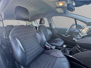 Peugeot 2008 Allure 1.2 PureTech 110 S&S