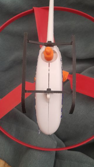 Helicóptero de juguete policía