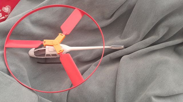 Helicóptero de juguete policía