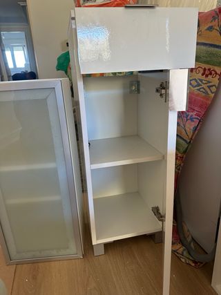 Mueble de baño blanco