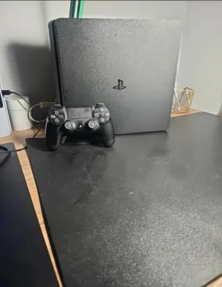 Playstation 4 Slim