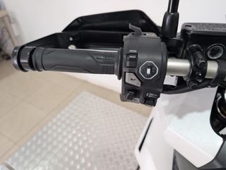 HONDA X ADV 750 (8.461 KMS)