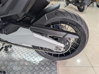 HONDA X ADV 750 (8.461 KMS)