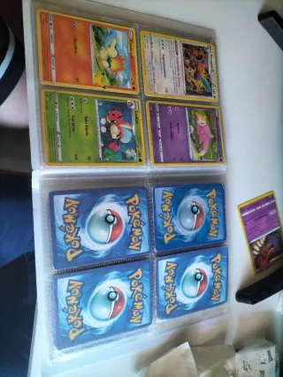 Álbum Pokémon Espada y Escudo Oscura