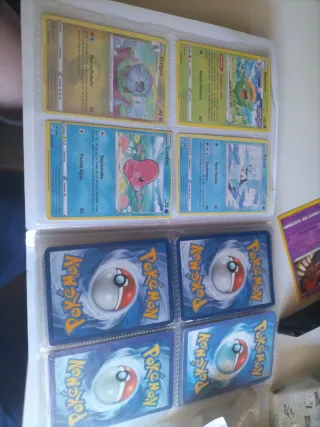 Álbum Pokémon Espada y Escudo Oscura